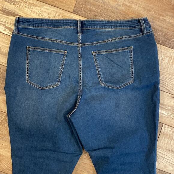 AVA & VIV Great Stretch Chic Medium Wash Skinny Jeans 24W - Picture 7 of 7